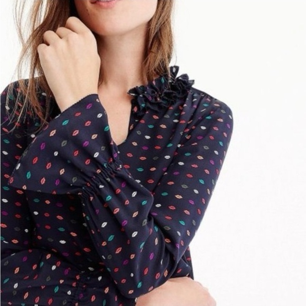 J.Crew navy blue blouse featuring a lips print and ruffle details 100% silk Sz 2